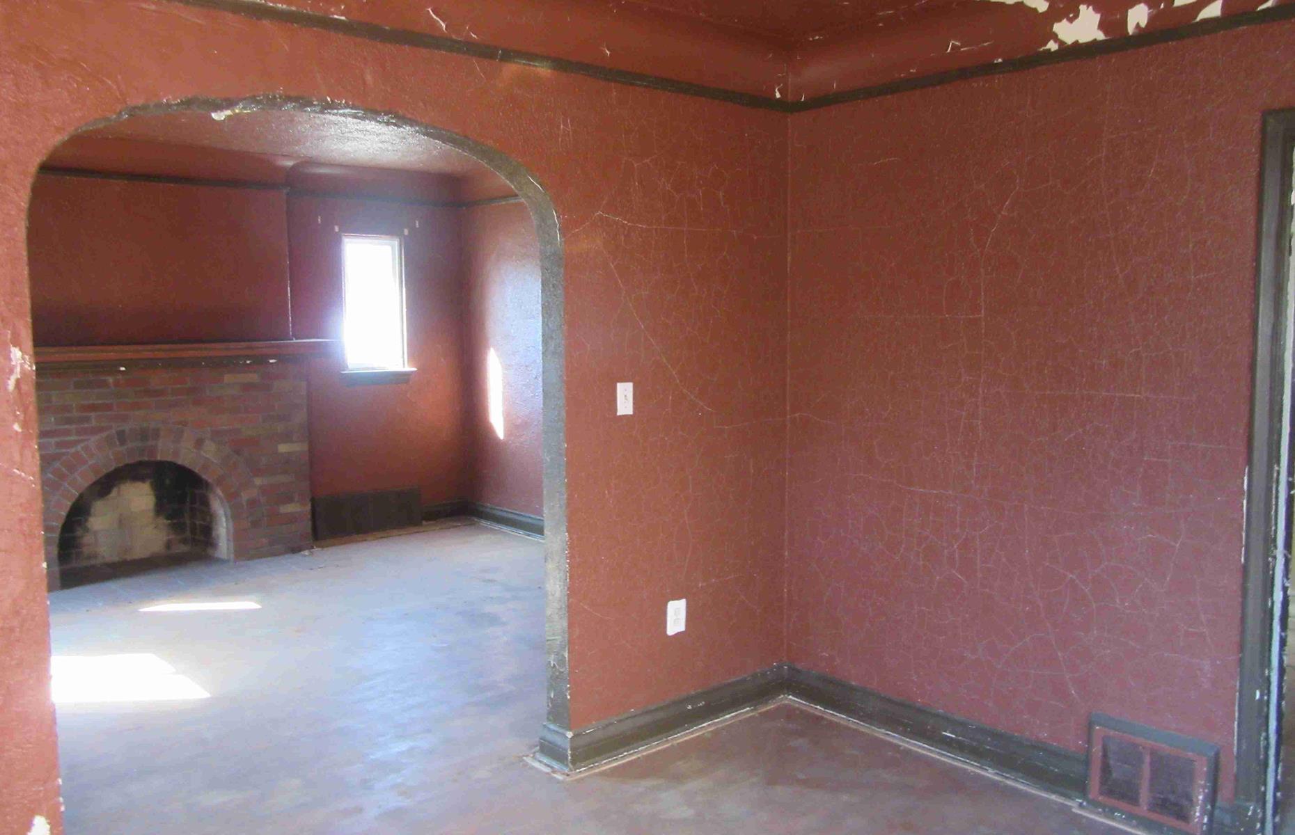 Tudor Revival house in Detroit, Michigan, USA: $1000 (£700)
